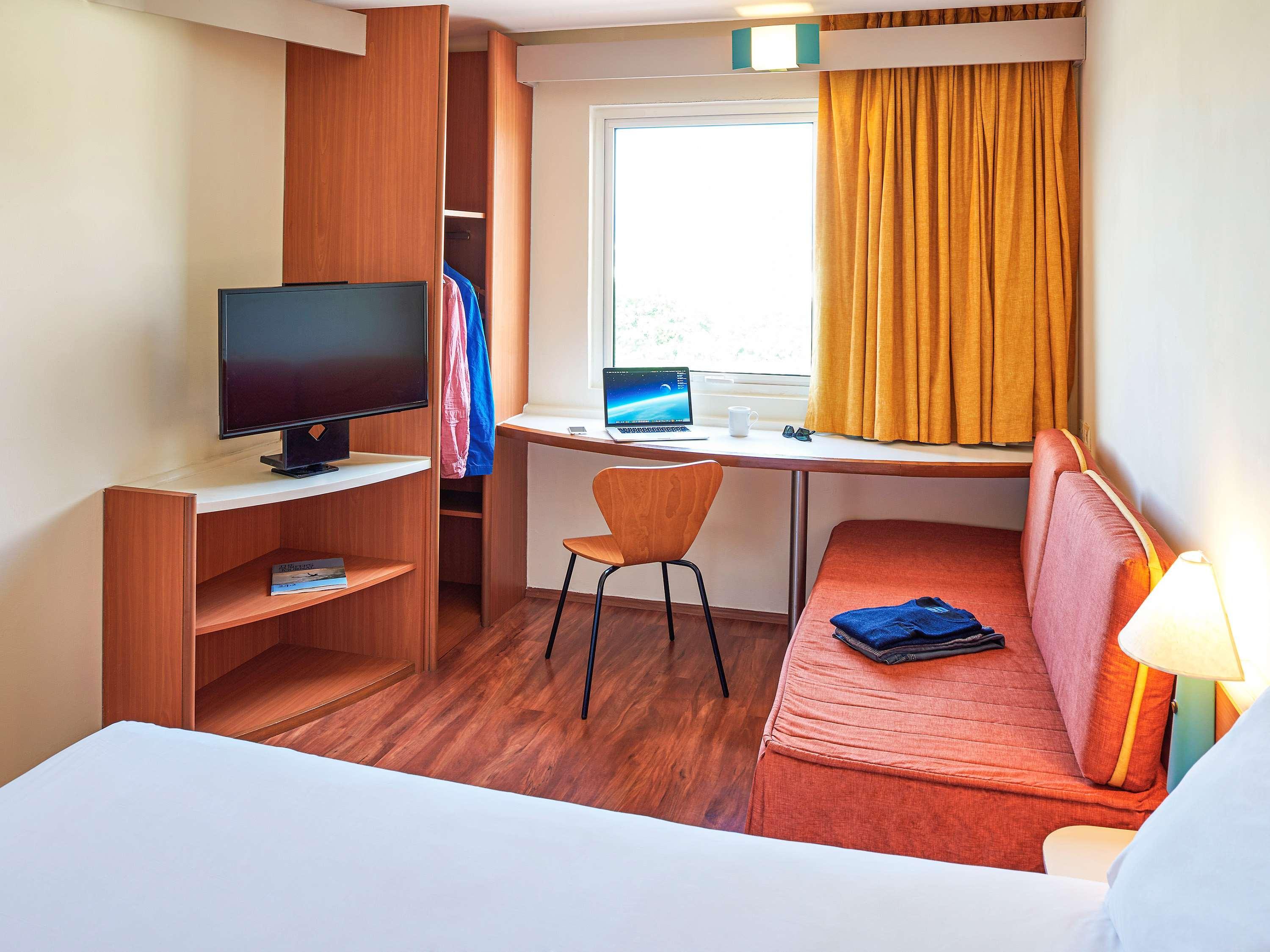 ホテル Ibis Monterrey Aeropuerto Apodaca エクステリア 写真