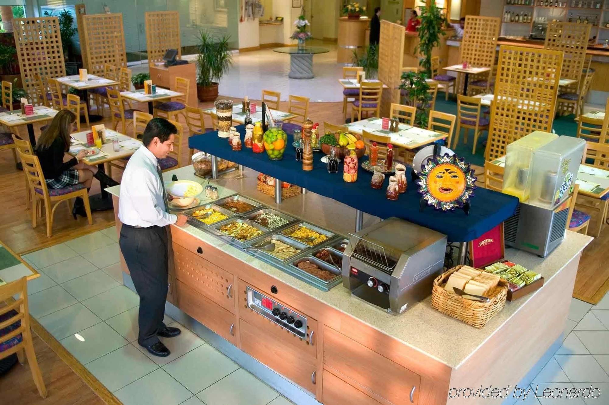 ホテル Ibis Monterrey Aeropuerto Apodaca エクステリア 写真